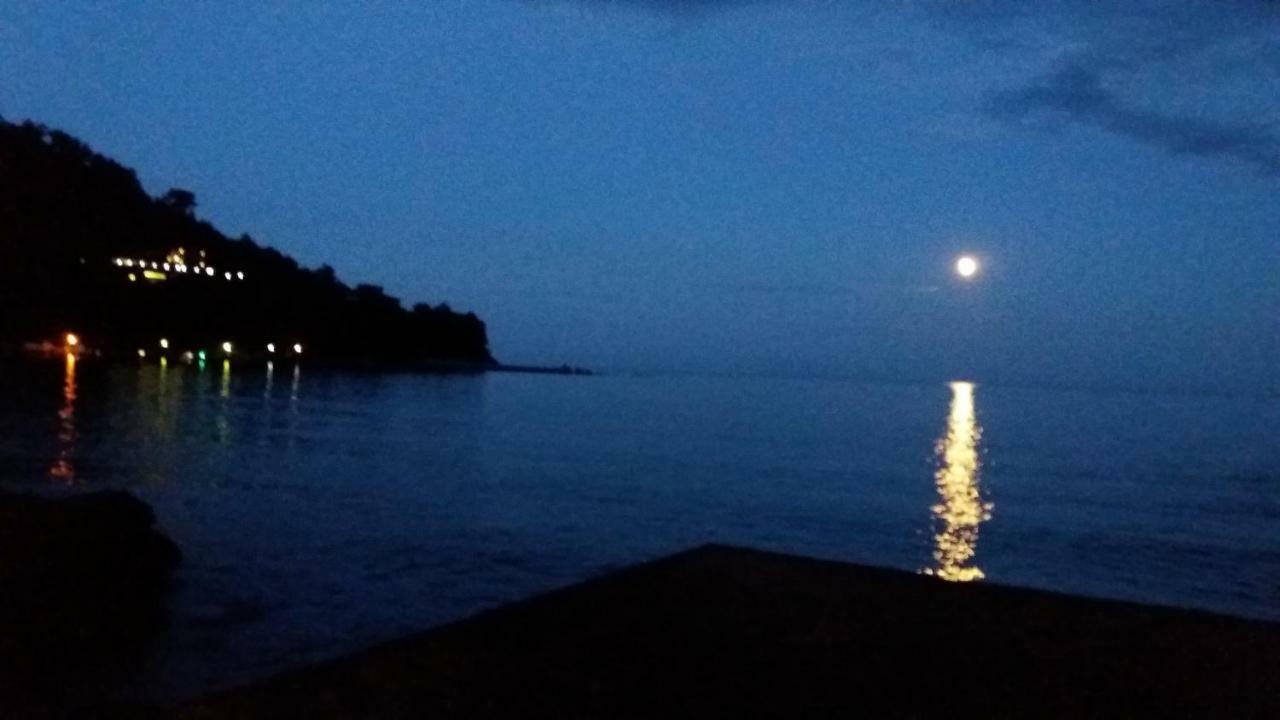 Studios Tasos Chrisi Ammoudia Exteriör bild